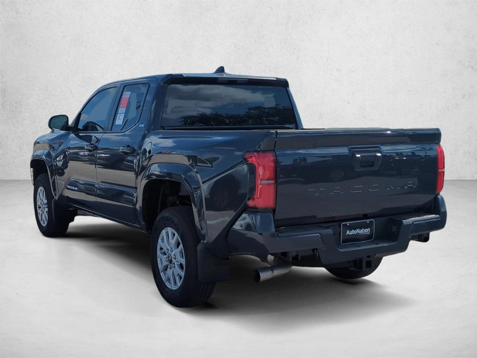 2025 Toyota Tacoma SR5 - Photo 7