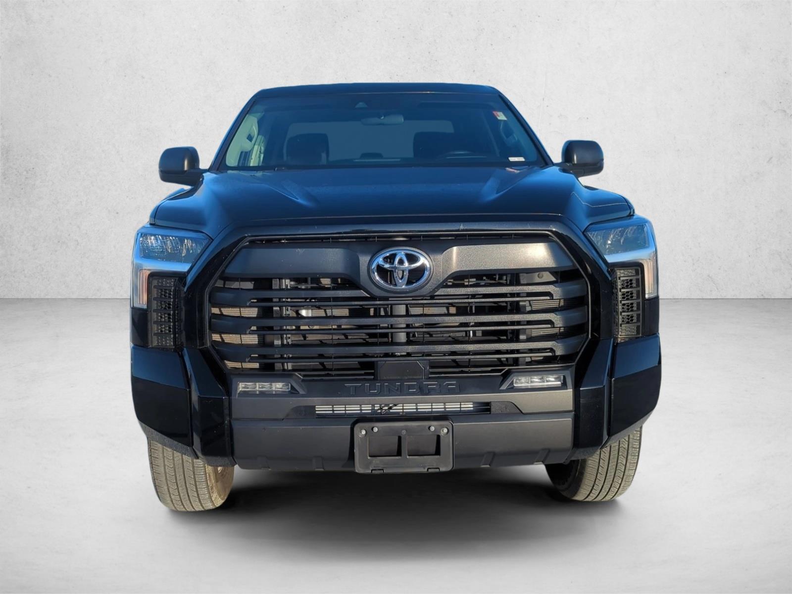 2024 Toyota Tundra SR5 CrewMax photo 2