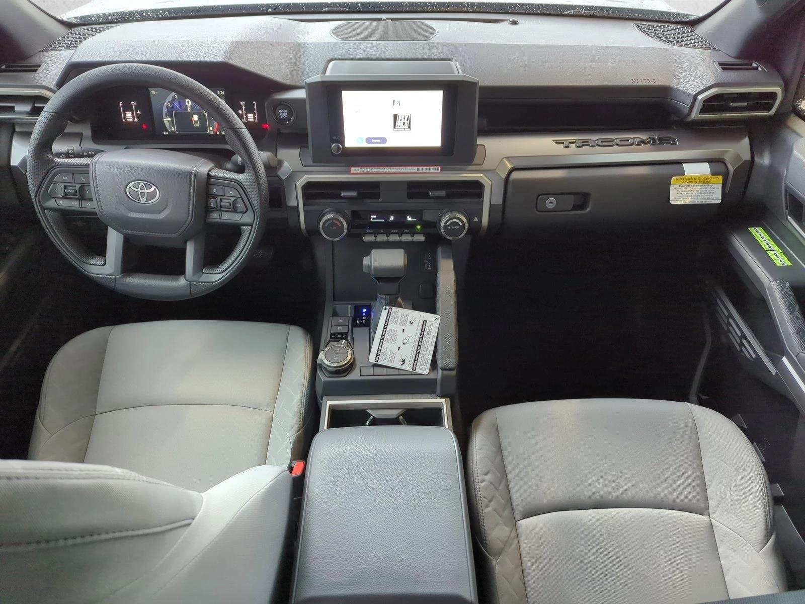 2025 Toyota Tacoma SR5 - Photo 13