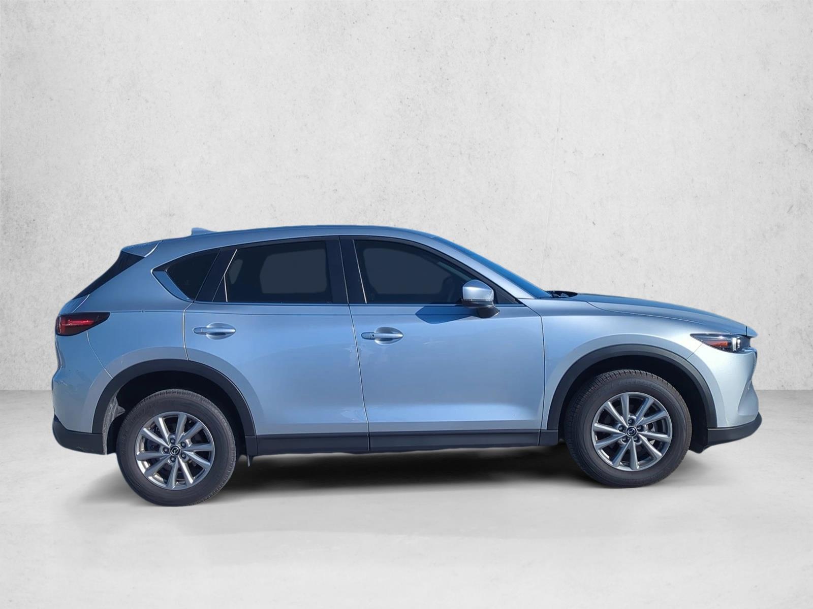 2023 Mazda CX-5 2.5 S Preferred photo 4