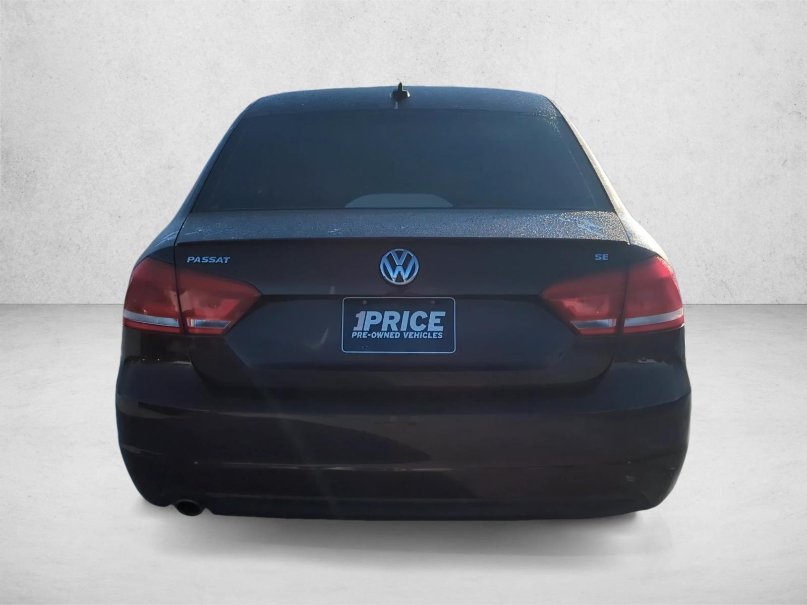 2012 Volkswagen Passat SE photo 4