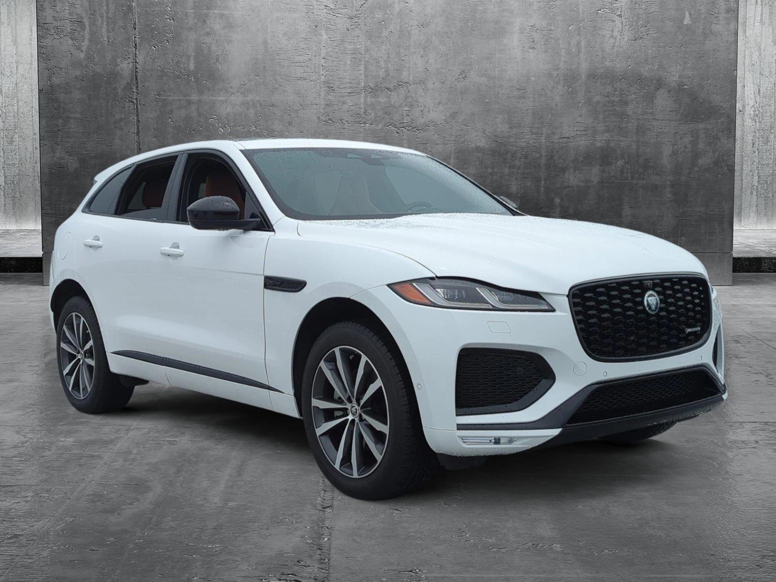 2024 Jaguar F-PACE P250 R-Dynamic S photo 3