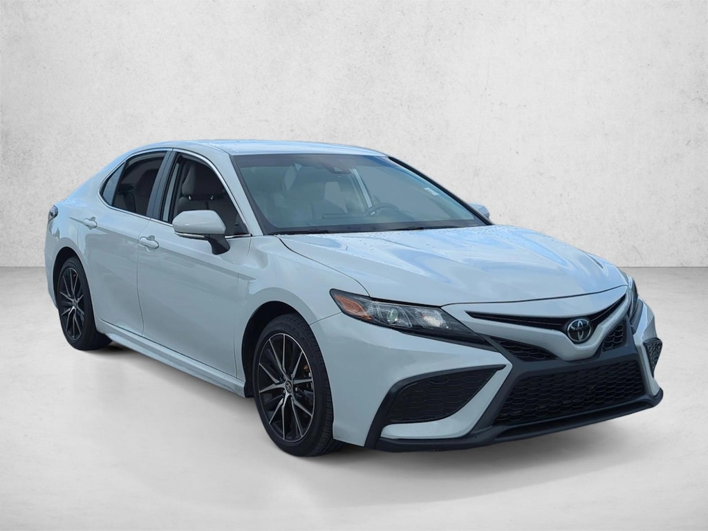 Used 2024 Toyota Camry SE Sedan