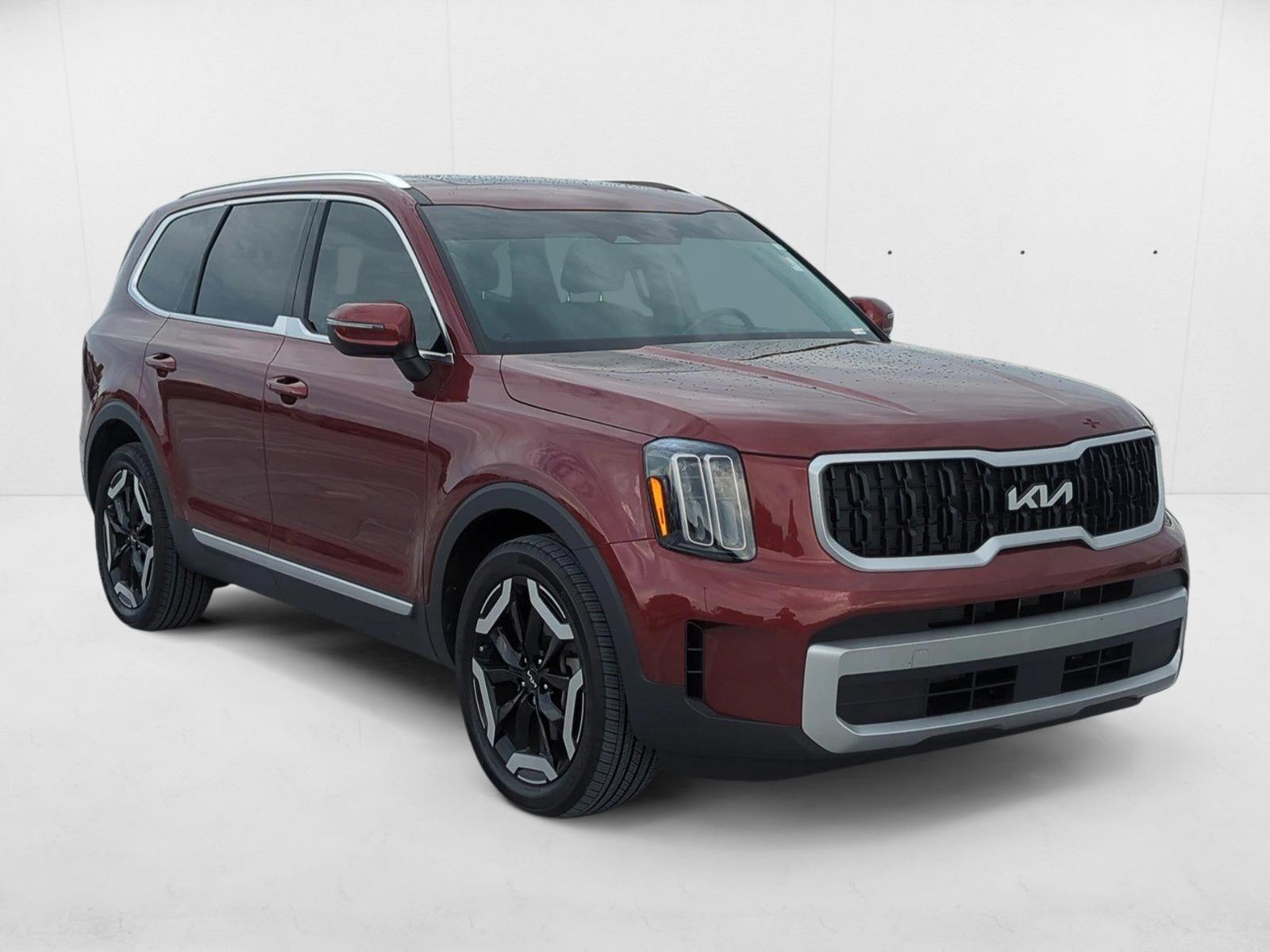 2024 Kia Telluride EX photo 3