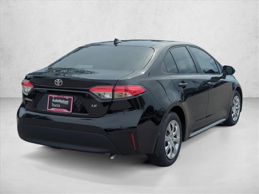 Certified 2025 Toyota Corolla LE Sedan