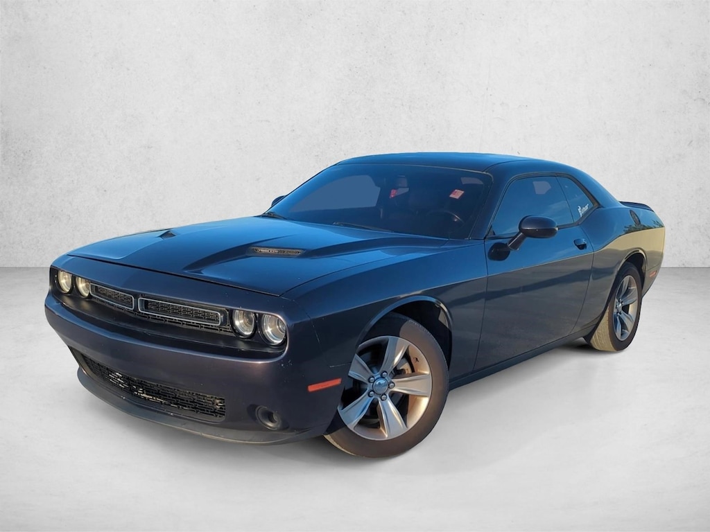 Used 2018 Dodge Challenger SXT Coupe