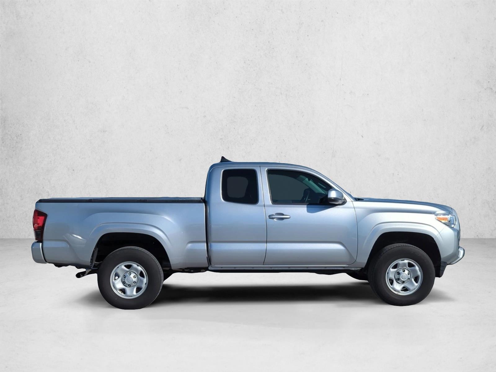 2023 Toyota Tacoma SR V6 Access Cab photo 4
