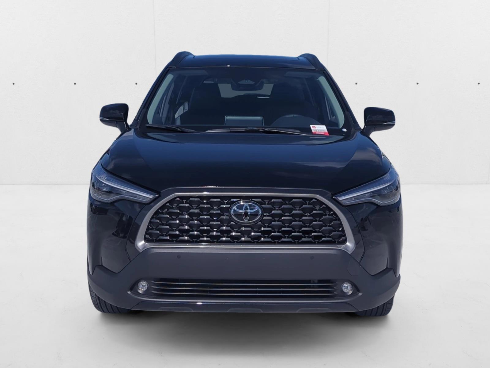 2024 Toyota Corolla Cross XLE photo 2