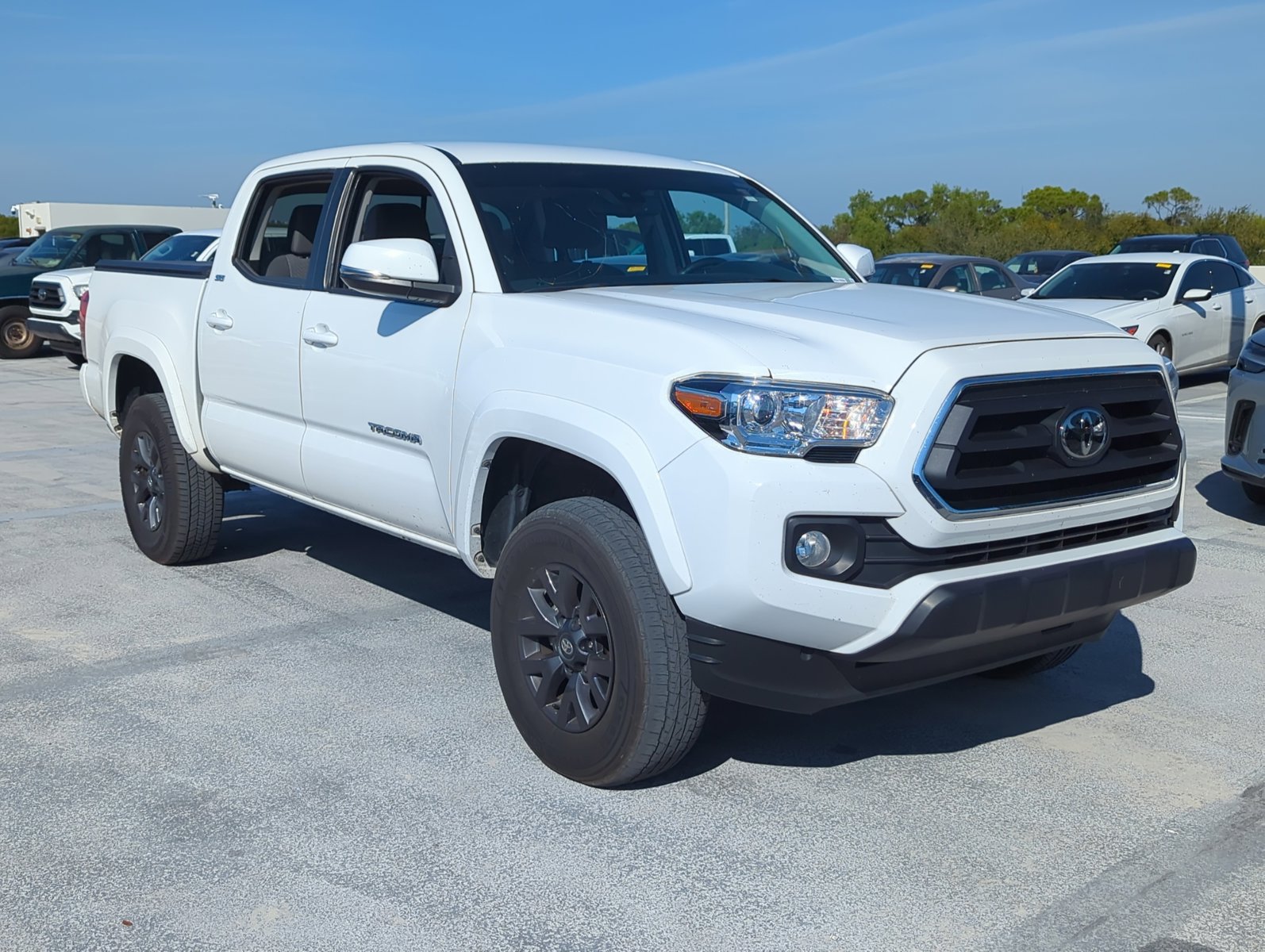 2023 Toyota Tacoma 4x4 SR5 Double Cab V6 photo 3