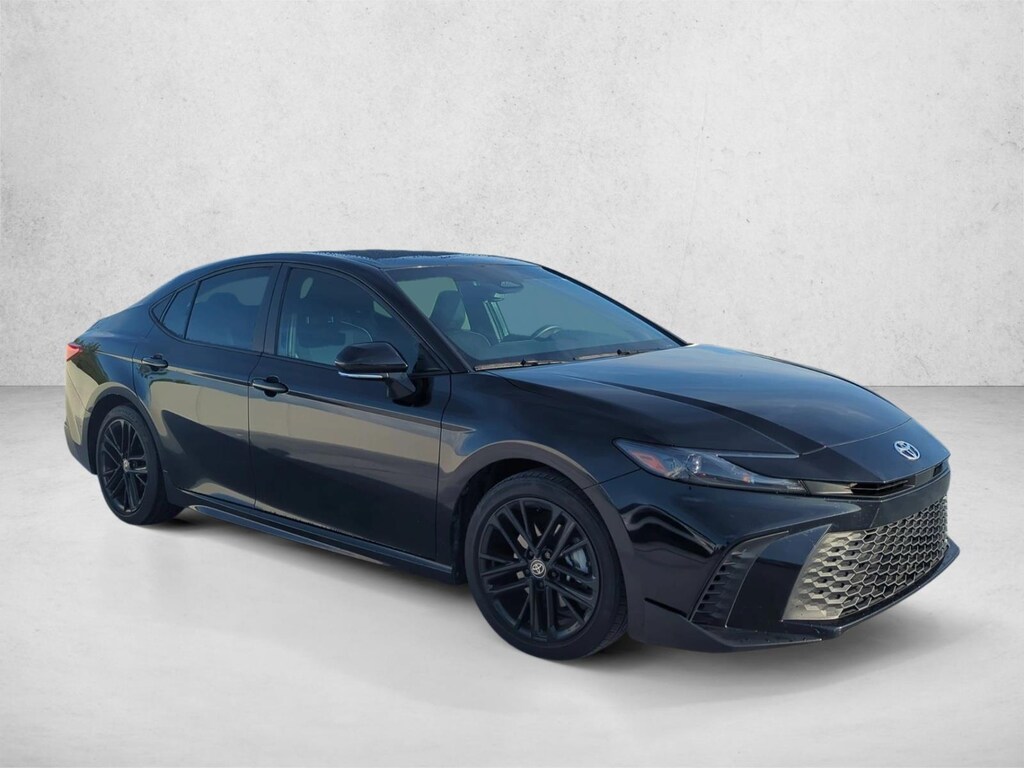 Used 2025 Toyota Camry SE Sedan