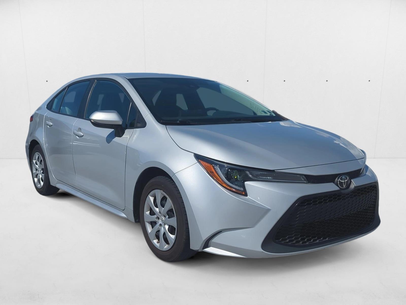 2022 Toyota Corolla LE photo 3