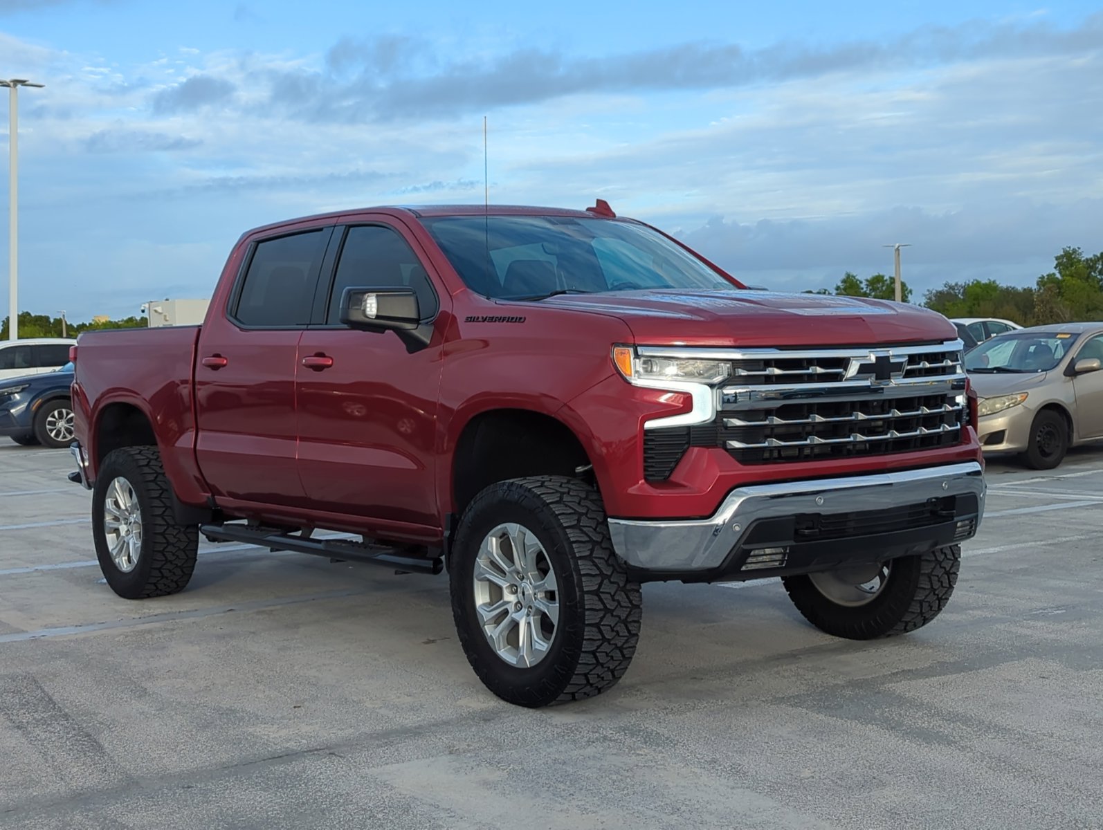 2022 Chevrolet Silverado 1500 LTZ photo 3