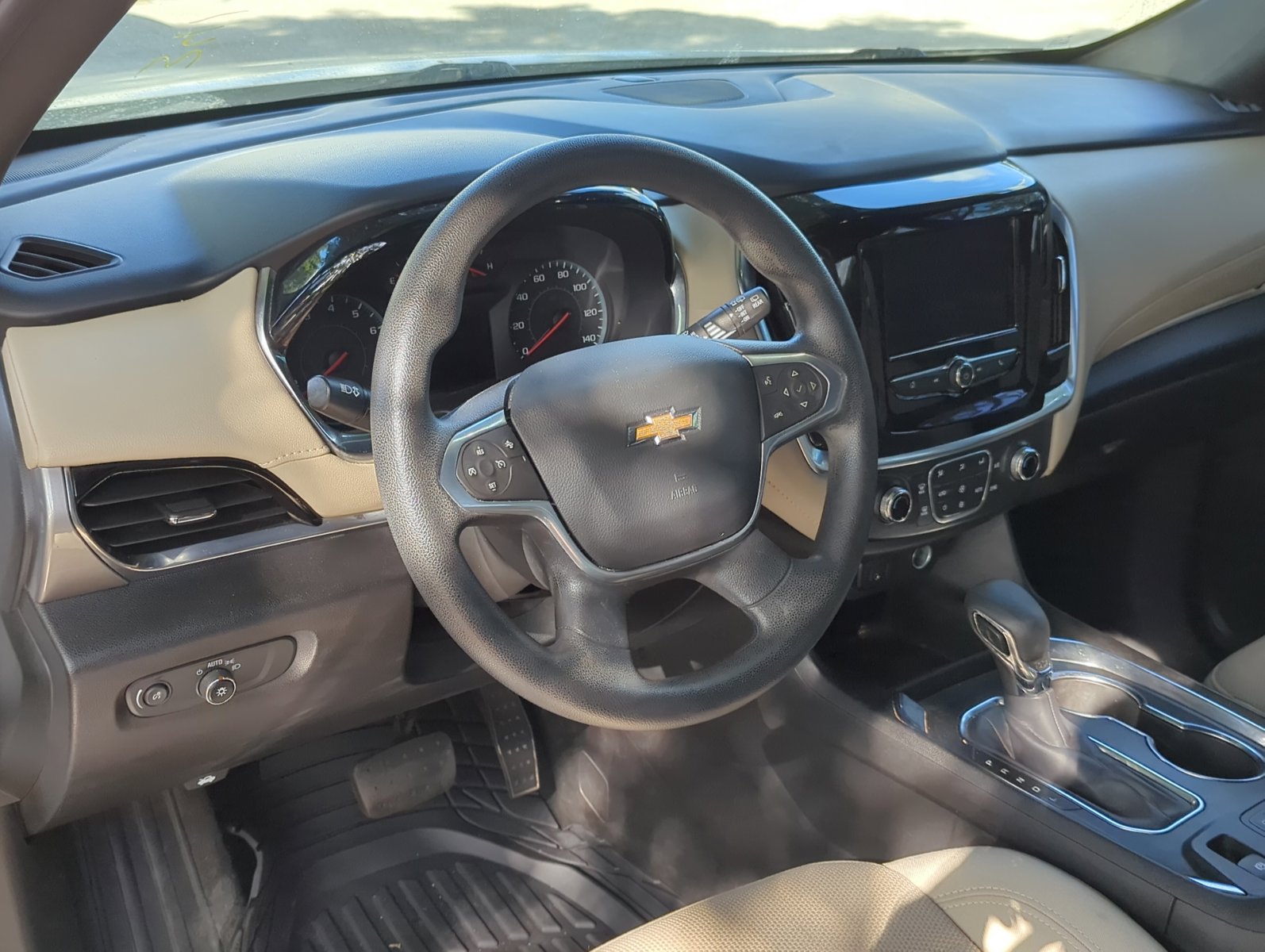 2022 Chevrolet Traverse 1LS photo 4