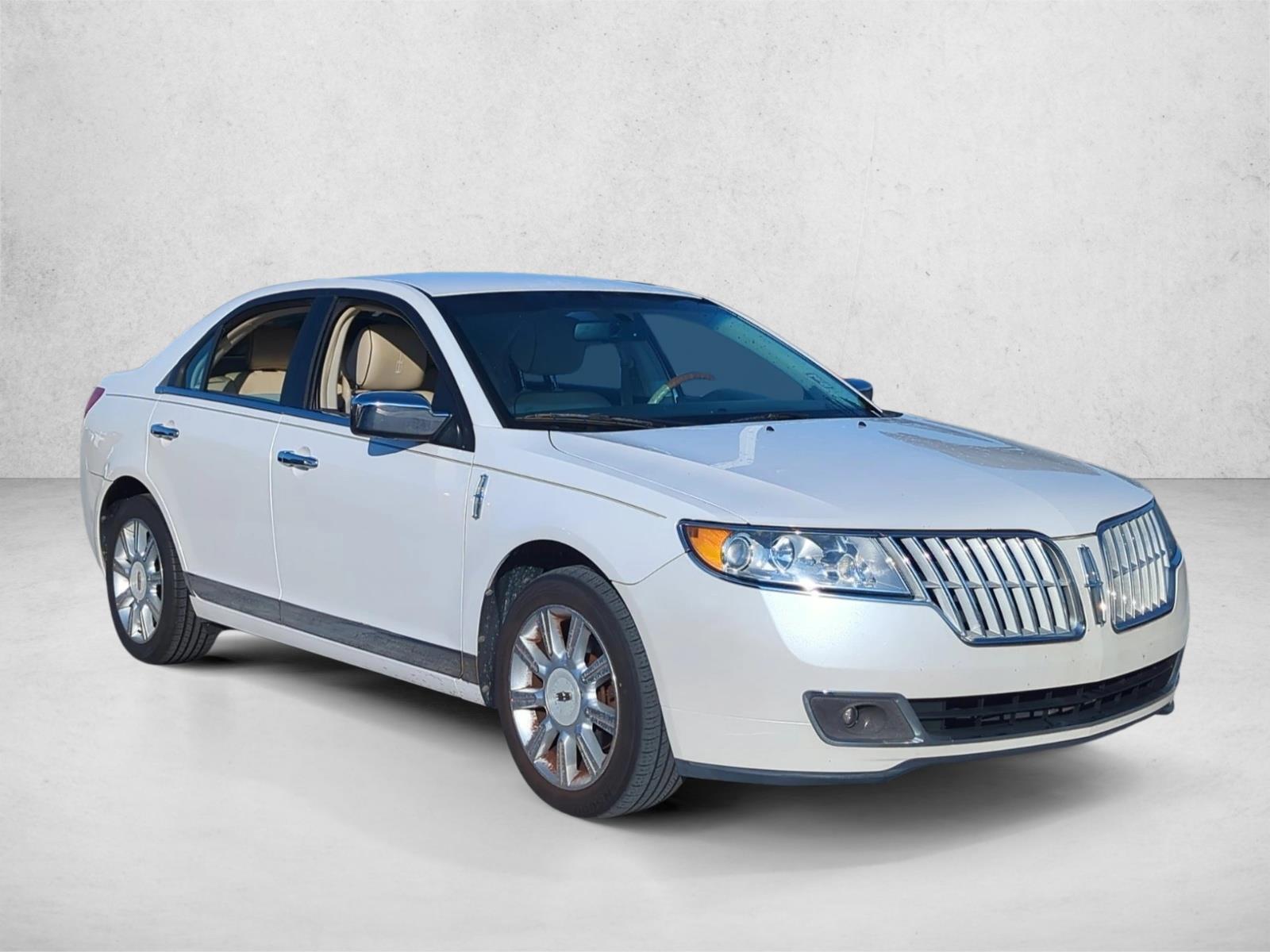 2011 Lincoln MKZ Base photo 3