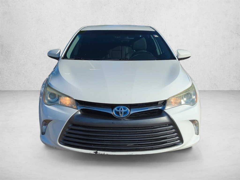 Used 2015 Toyota Camry Hybrid LE Sedan