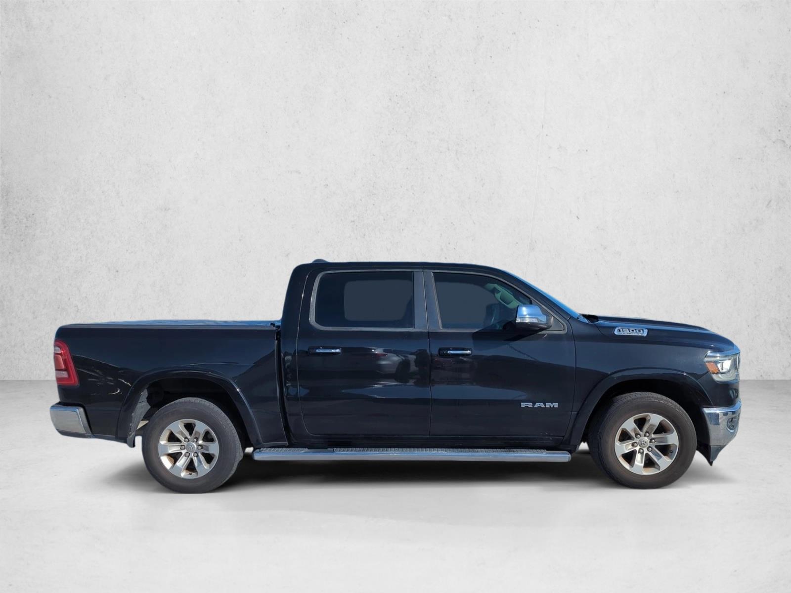 2019 Ram 1500 Laramie photo 4