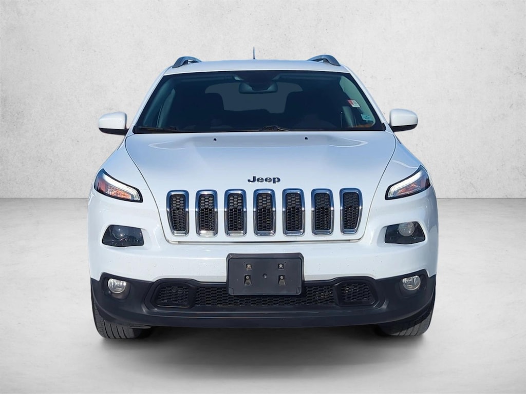 Used 2016 Jeep Cherokee Latitude 4x4 SUV
