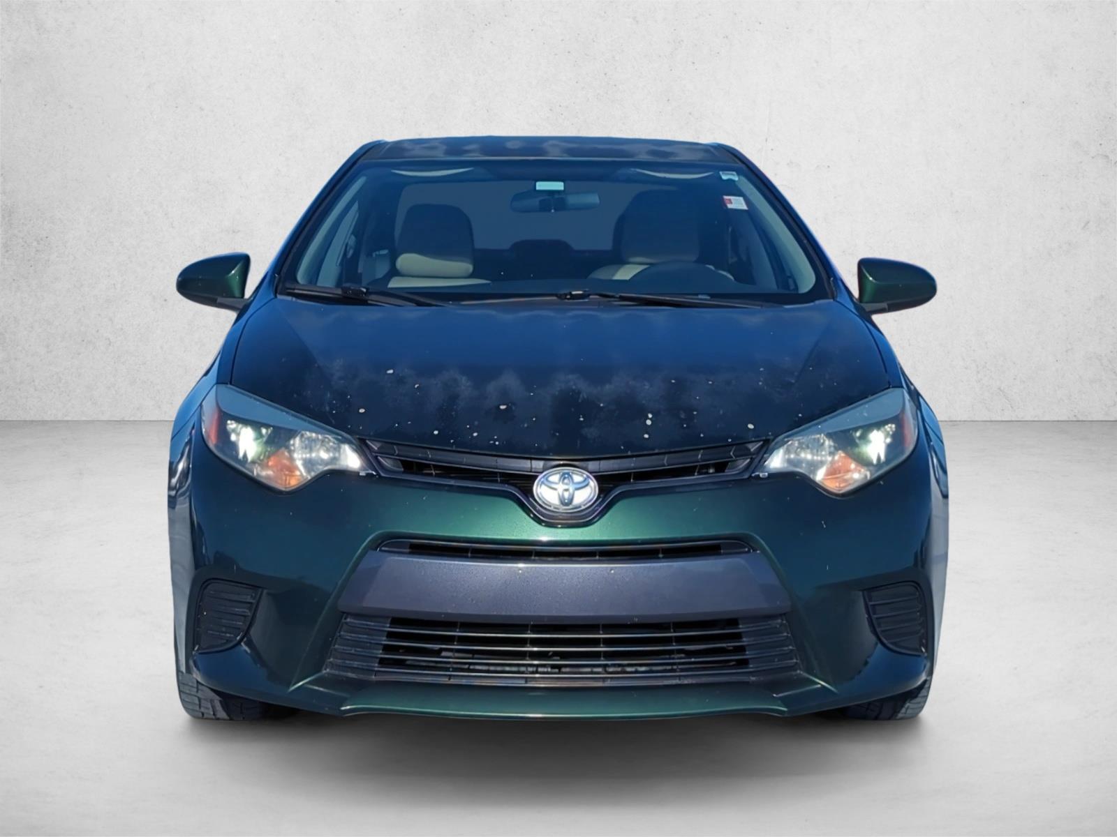 2015 Toyota Corolla LE photo 2