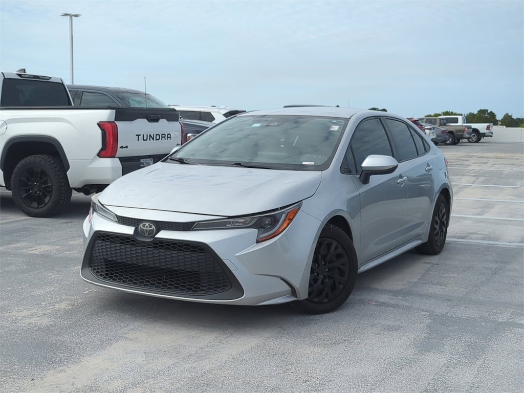Used 2020 Toyota Corolla LE Sedan