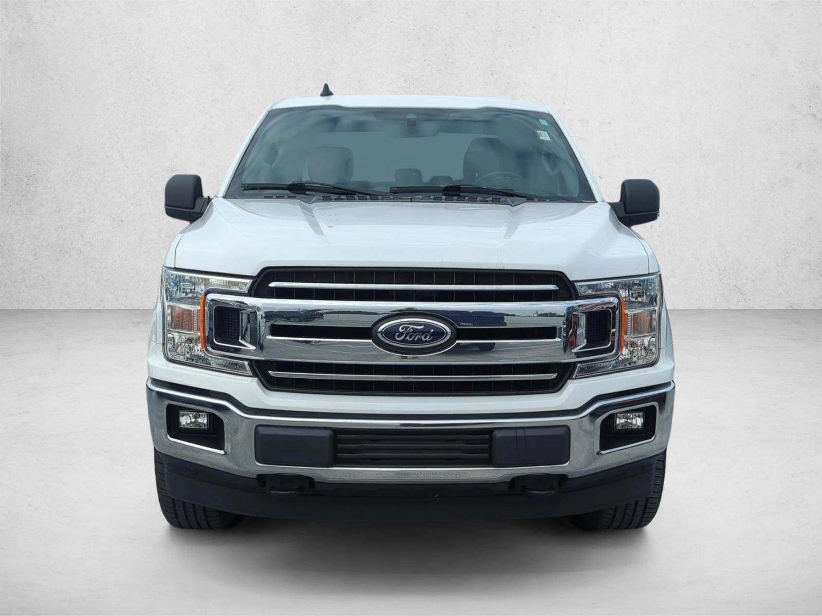 2019 Ford F-150 XLT photo 2