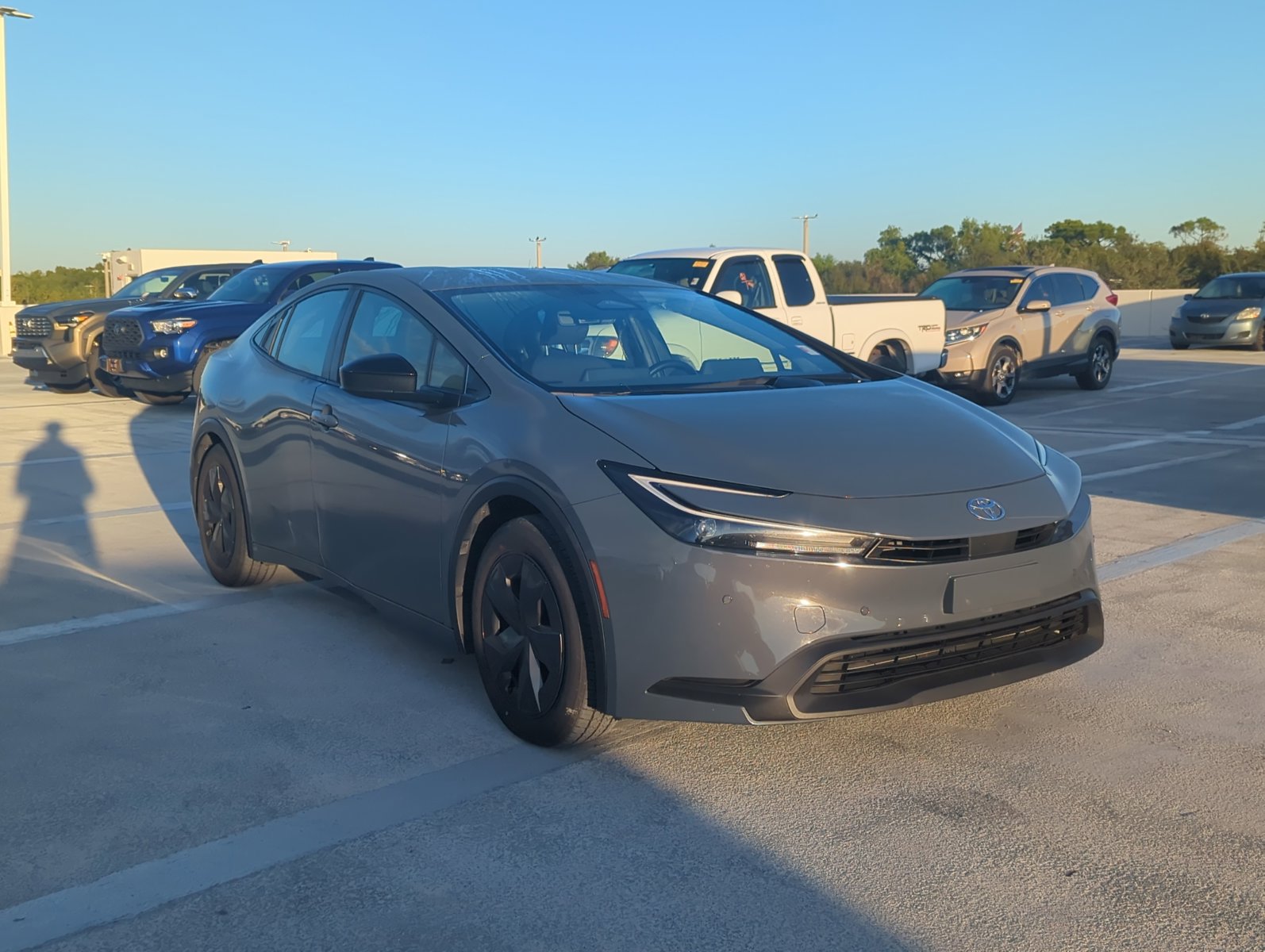 2024 Toyota Prius LE photo 3