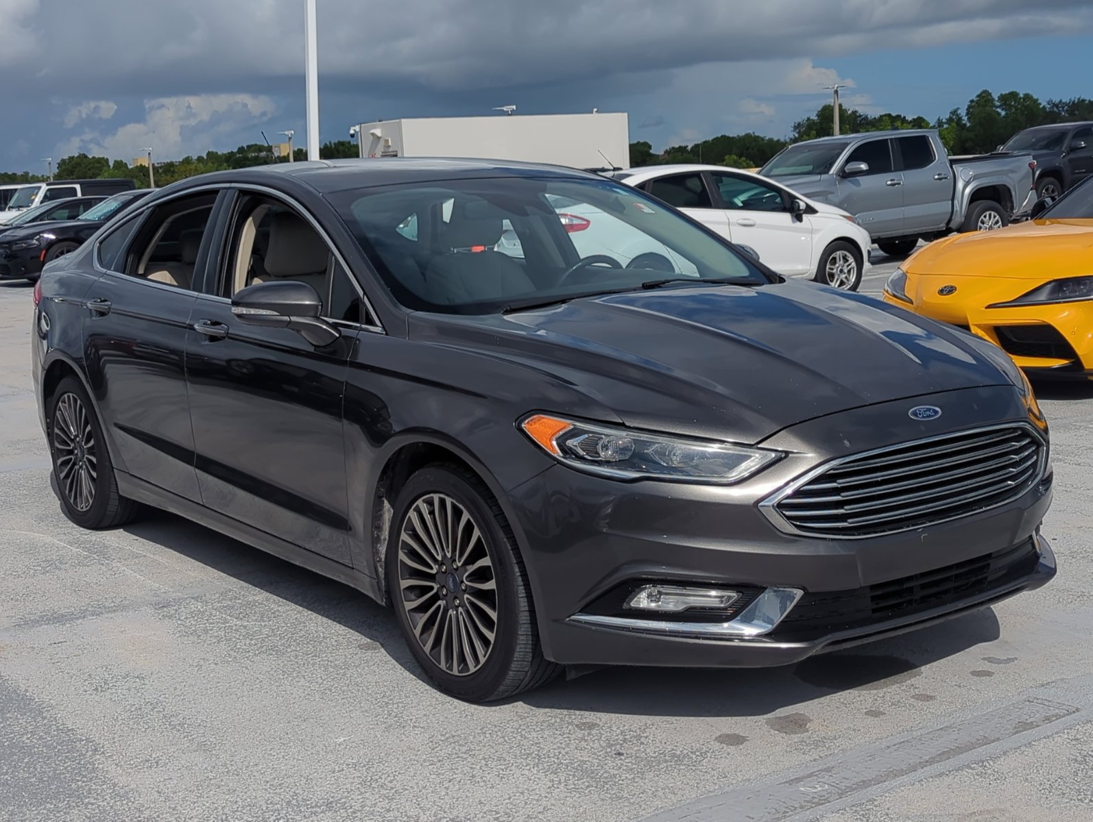 2017 Ford Fusion Titanium photo 2