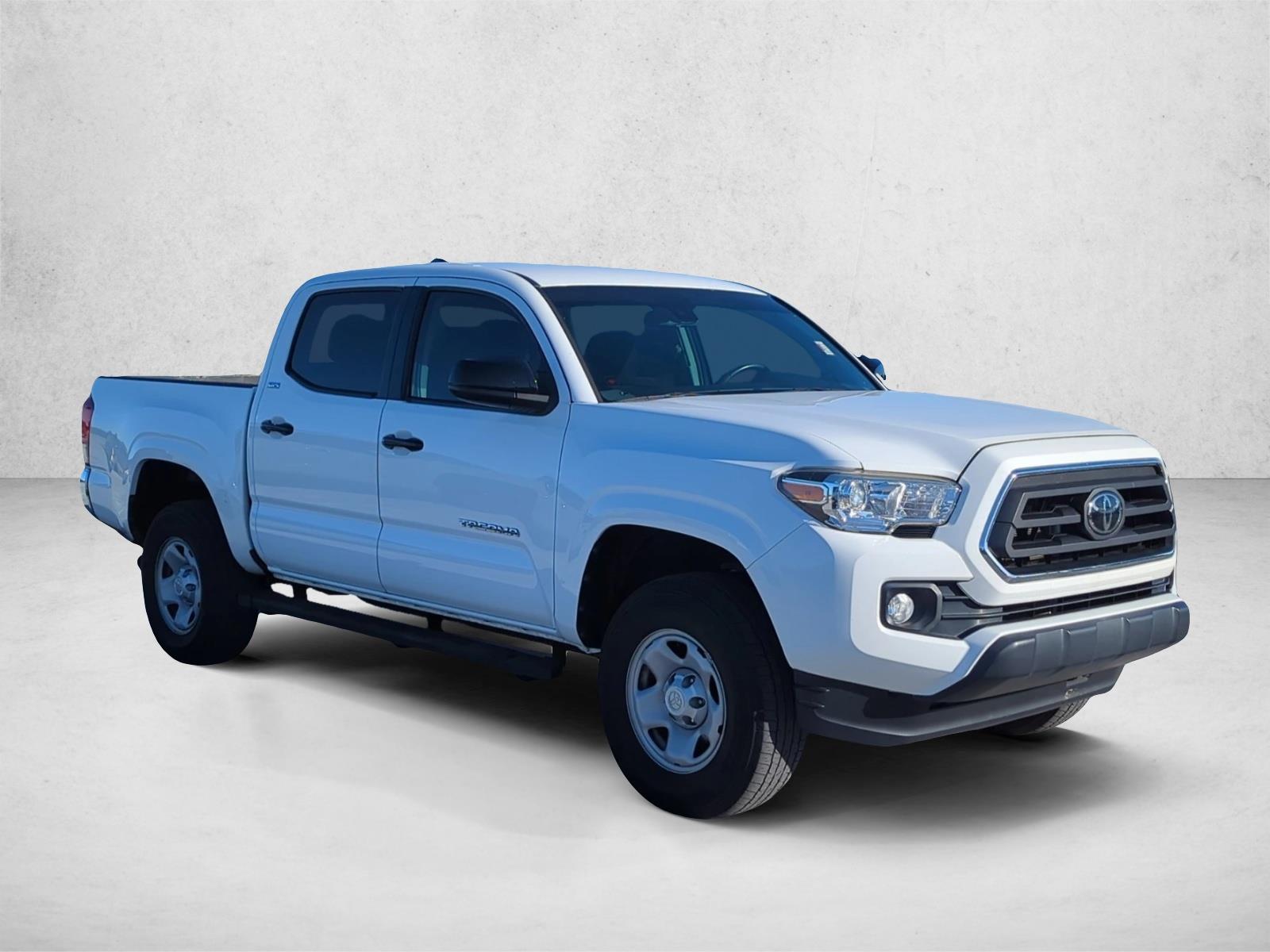2020 Toyota Tacoma SR5 Double Cab photo 3