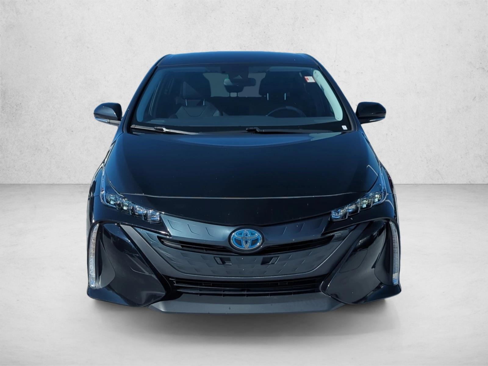 2021 Toyota Prius Prime XLE photo 2