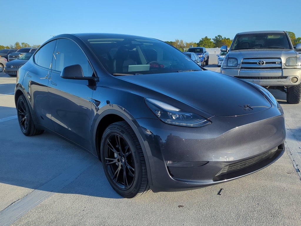 Used 2024 Tesla Model Y Long Range SUV