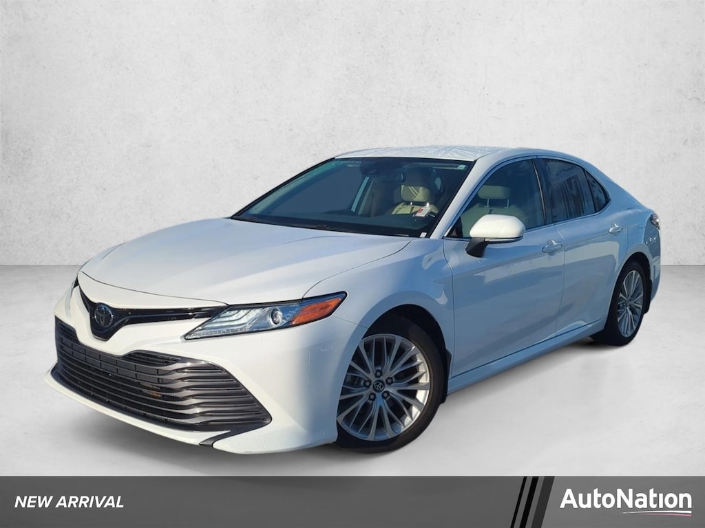 Used 2019 Toyota Camry XLE Sedan