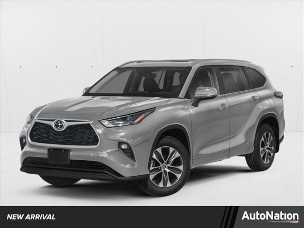 Used 2024 Toyota Highlander XLE SUV