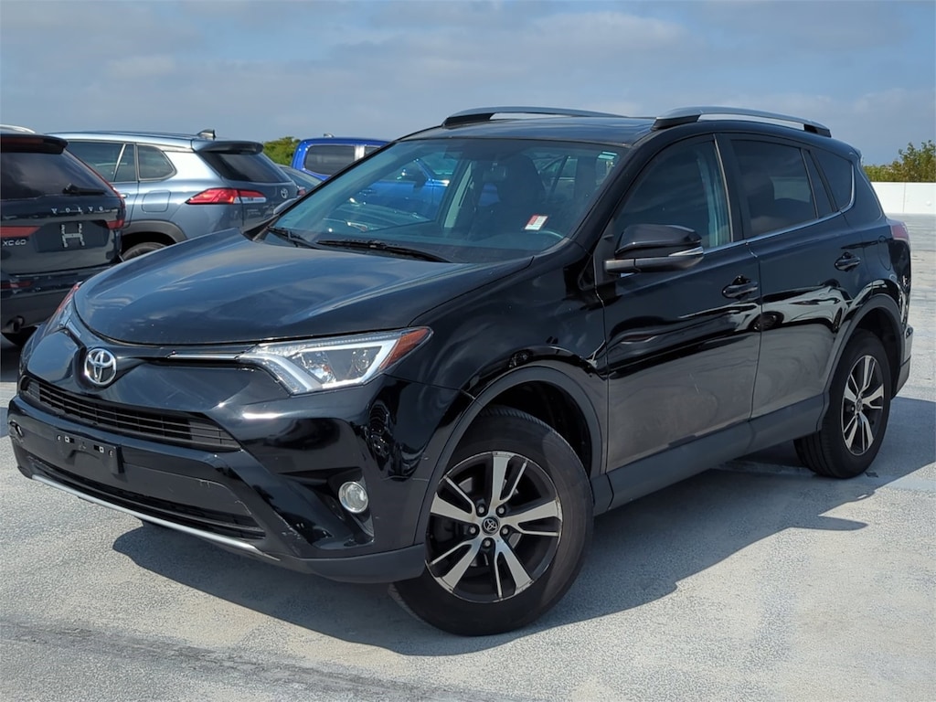 Used 2016 Toyota RAV4 XLE SUV