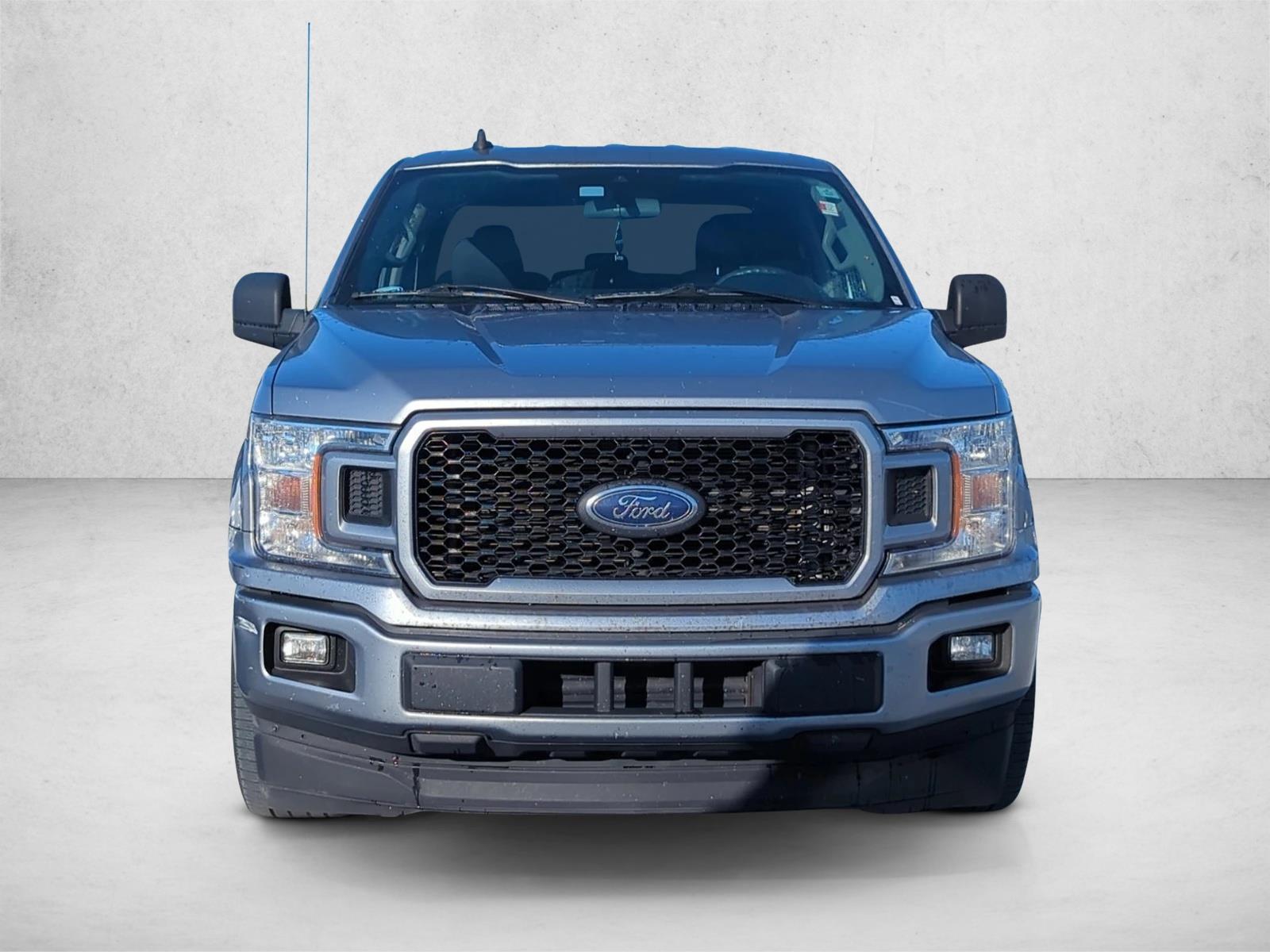 2020 Ford F-150 XL photo 2