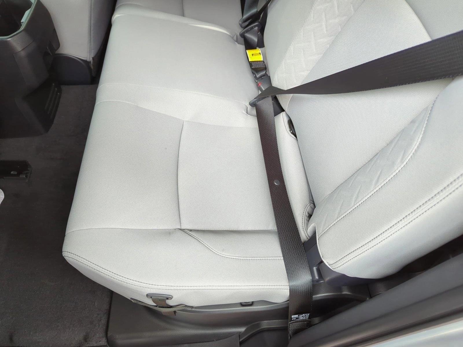 2025 Toyota Tacoma SR5 - Photo 15