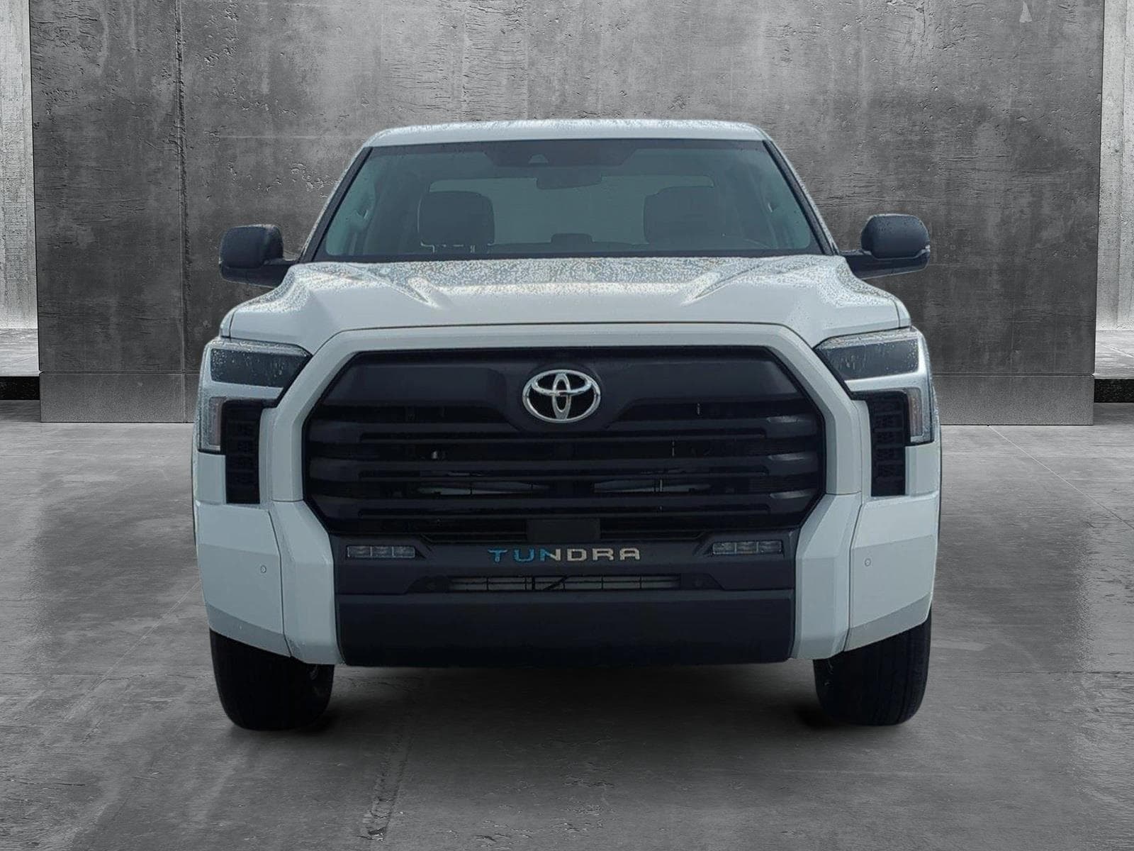 Used 2022 Toyota Tundra SR5 with VIN 5TFLA5DB8NX055877 for sale in Fort Myers, FL