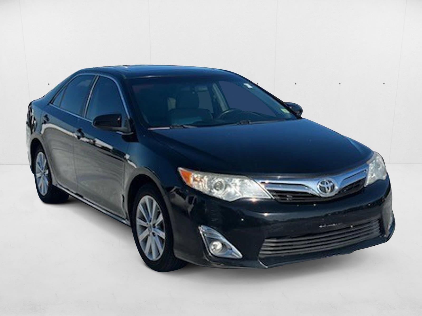 2012 Toyota Camry XLE photo 3
