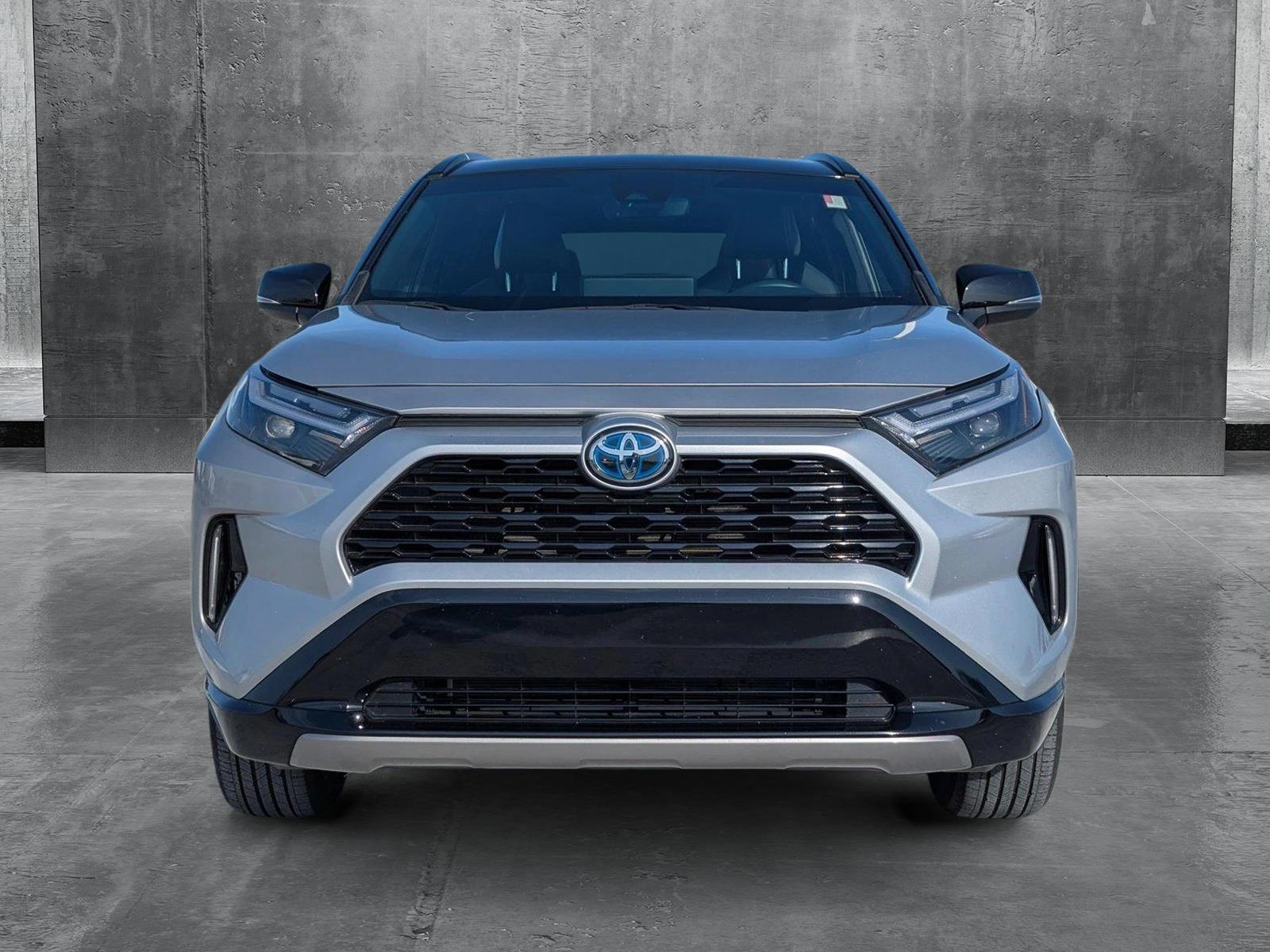 2023 Toyota RAV4 Hybrid XSE photo 2