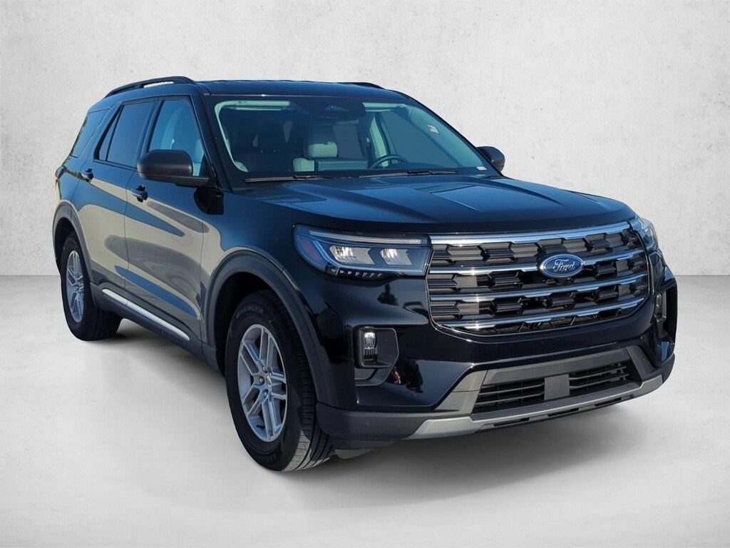 Used 2025 Ford Explorer Active SUV