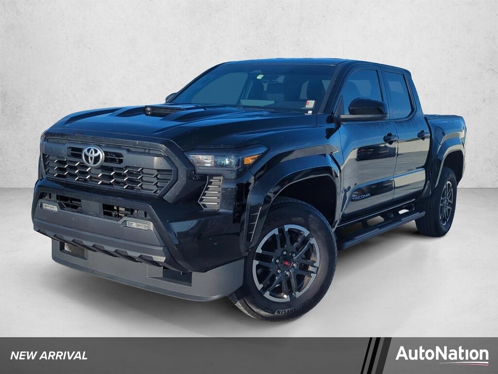 Used 2025 Toyota Tacoma SR5 Truck Double Cab