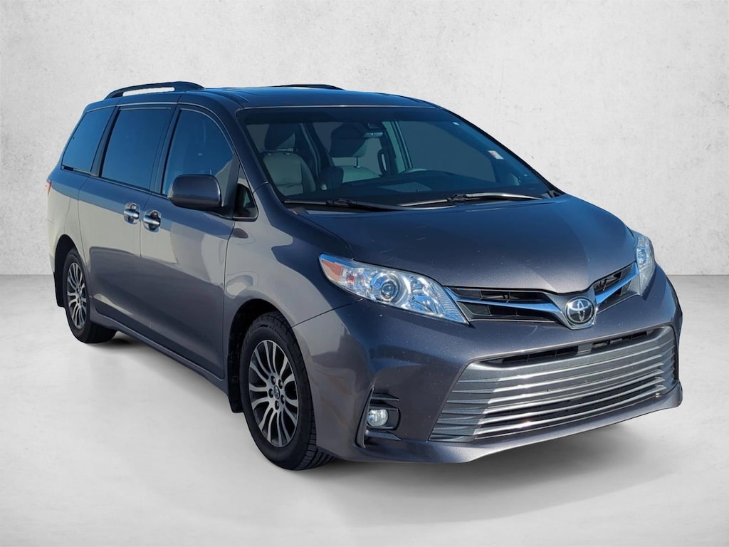Certified 2019 Toyota Sienna XLE 8 Passenger Van