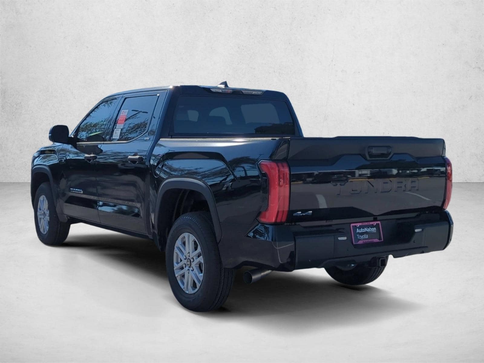 2025 Toyota Tundra SR5 - Photo 9