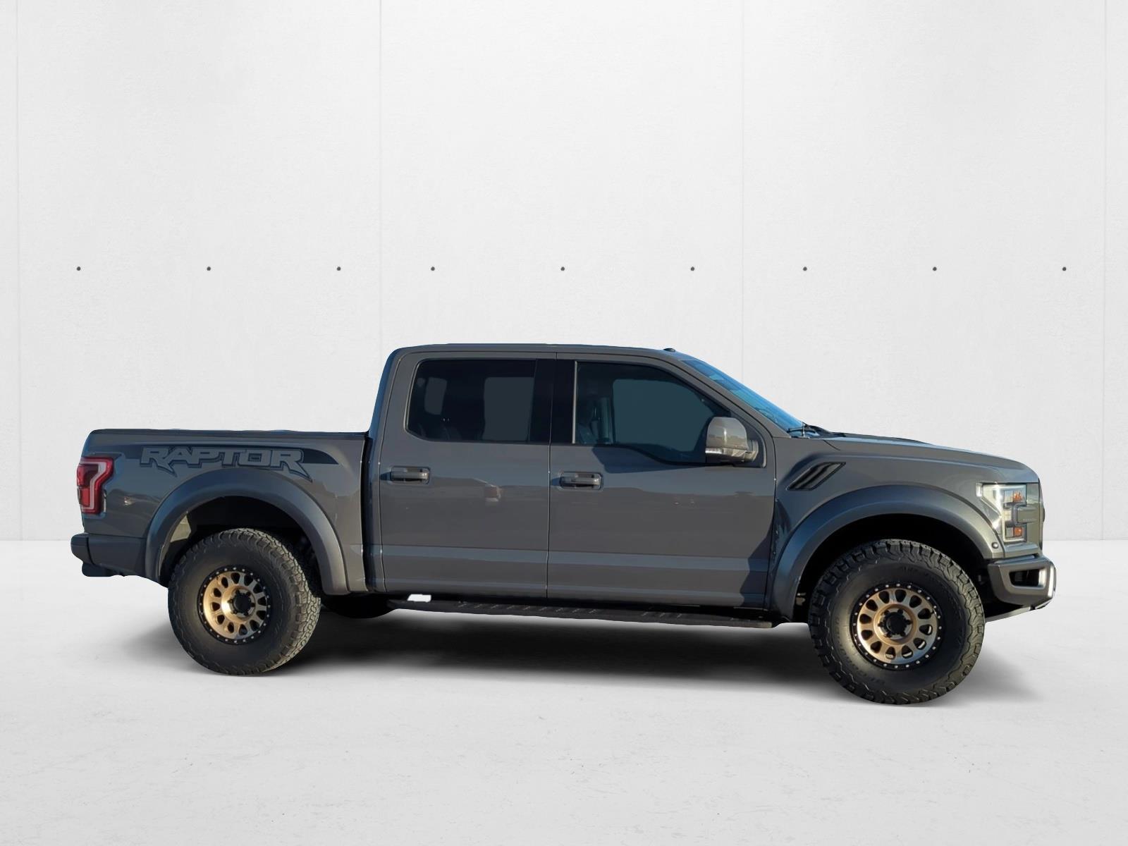 2018 Ford F-150 Raptor photo 4