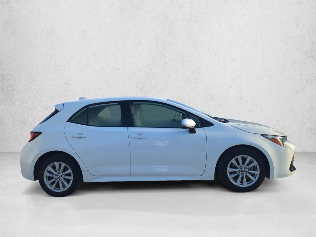 Used 2023 Toyota Corolla Hatchback SE Hatchback