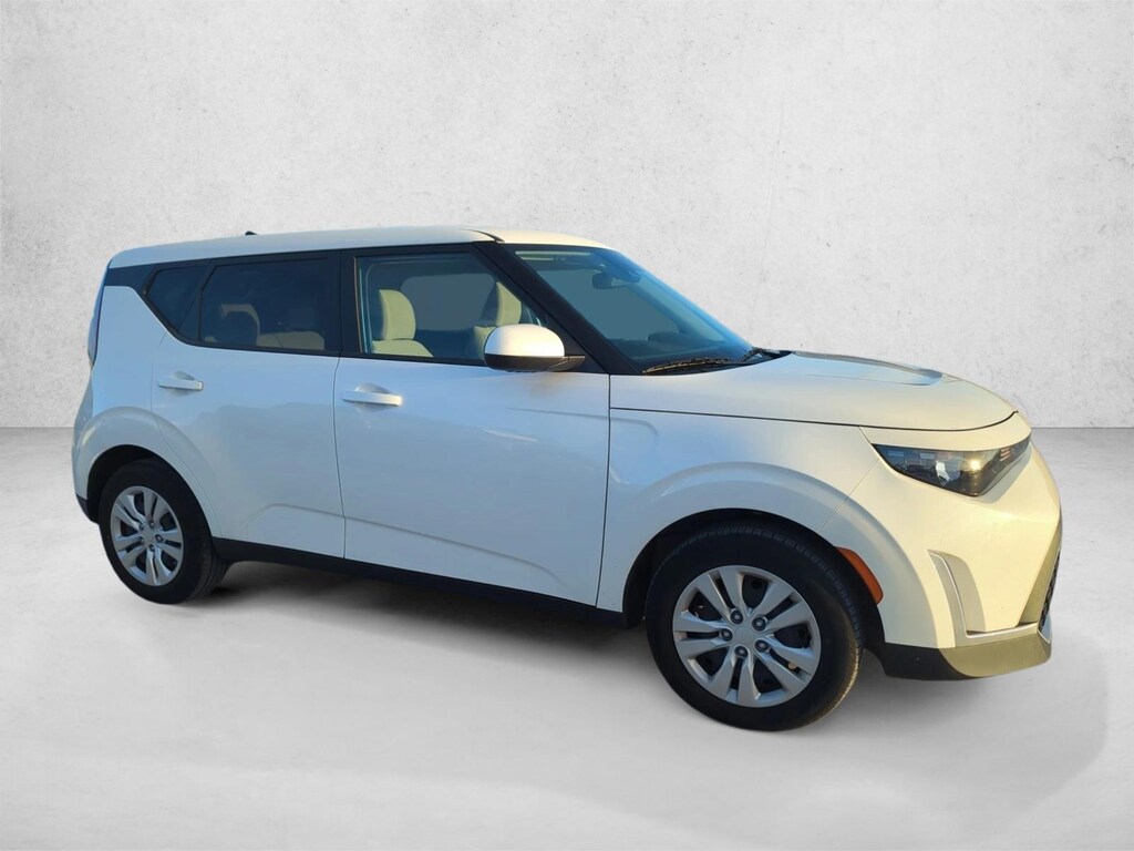 Used 2025 Kia Soul LX Hatchback