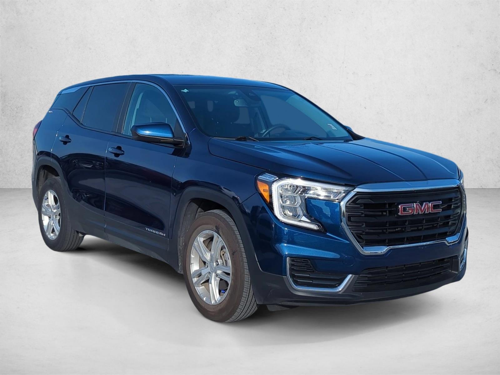 2022 Gmc Terrain SLE photo 2
