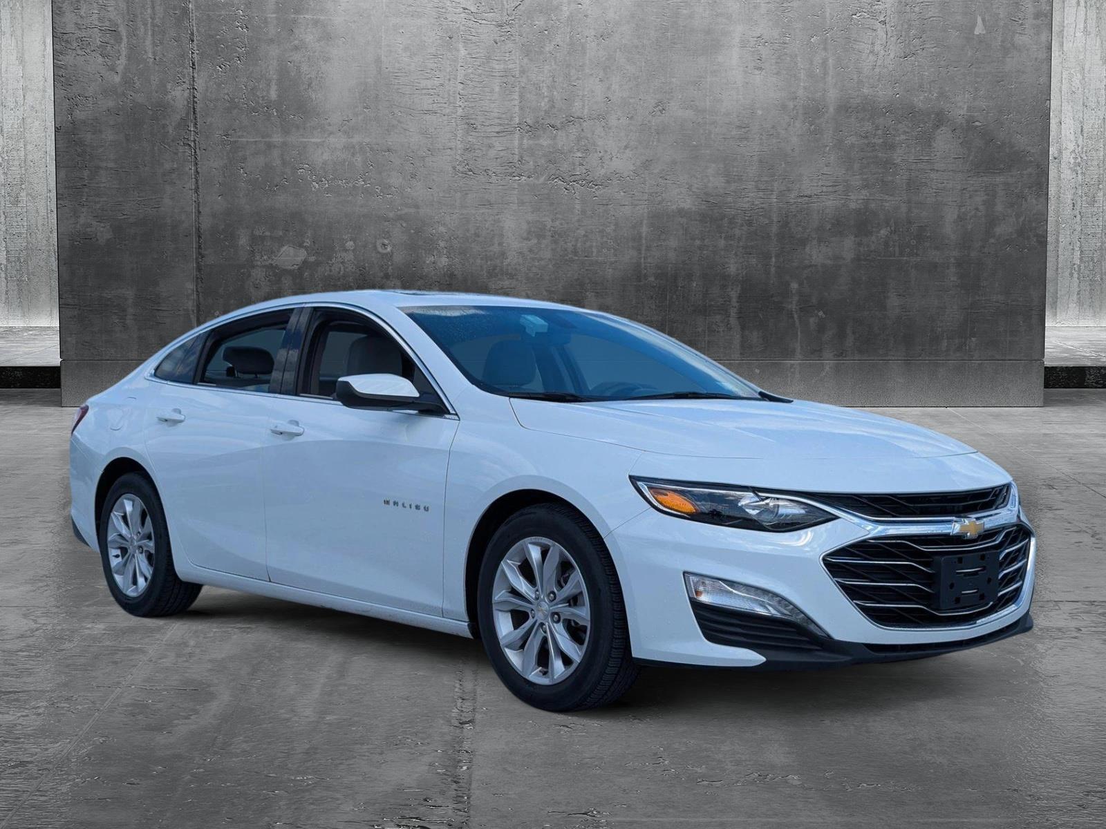 2022 Chevrolet Malibu 1LT photo 3
