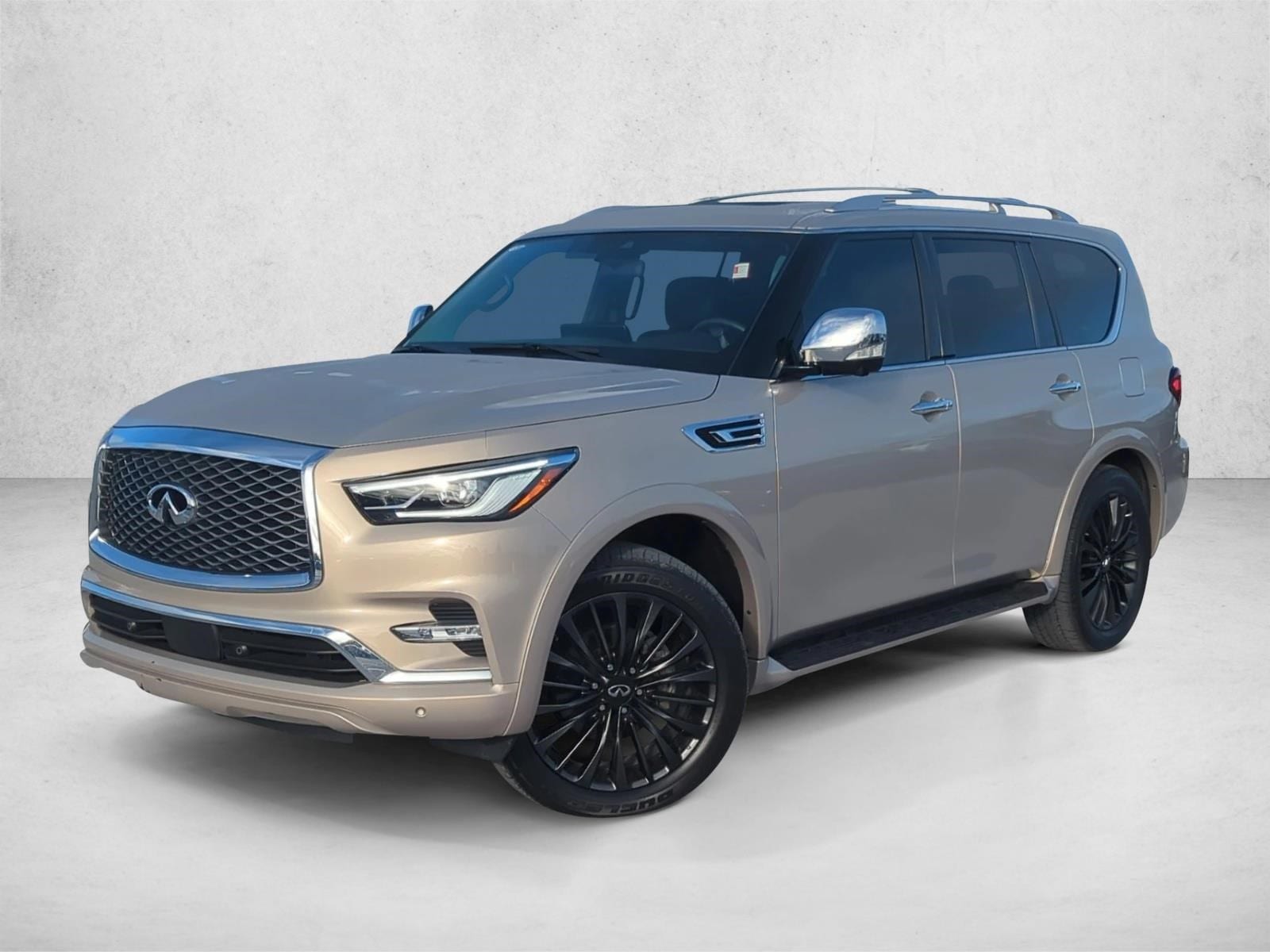 2023 INFINITI QX80 Sensory 4WD's photo