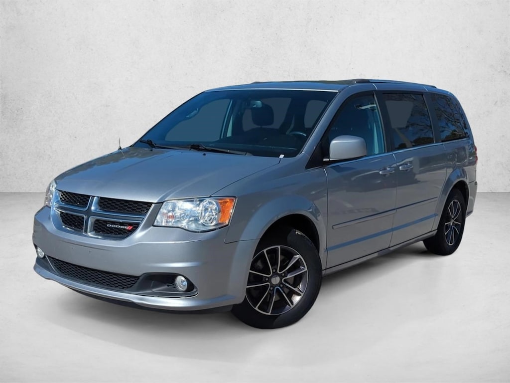 Used 2017 Dodge Grand Caravan SXT Van