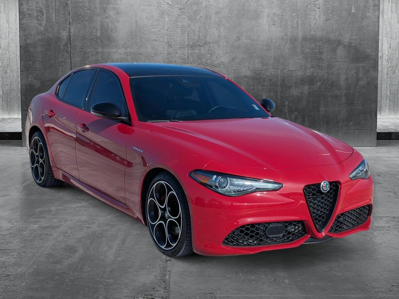 2023 Alfa Romeo Giulia Ti photo 3
