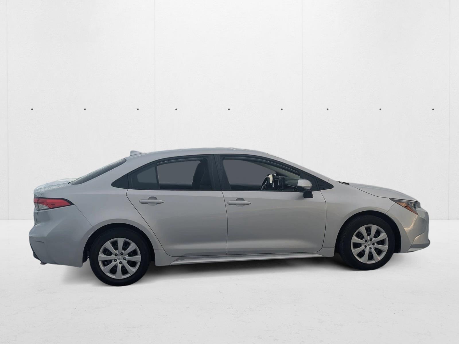 2024 Toyota Corolla LE photo 4